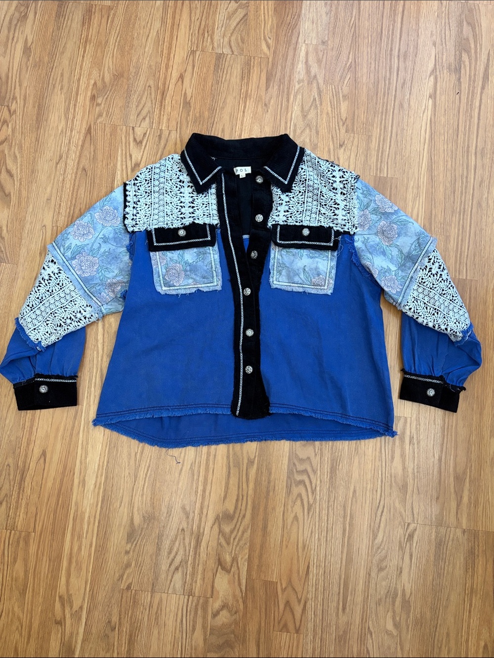 POL Blue Mixed-Media Button-Front Shirt with Floral Sleeves Large L NWOT